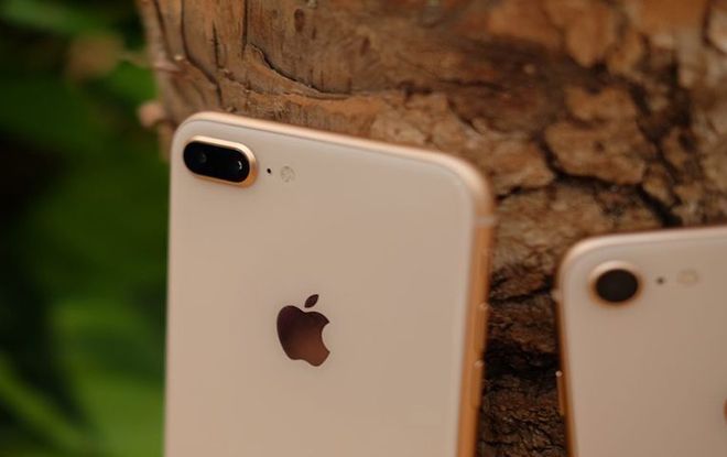 Sau động thái bất ngờ của nhà mạng Nhật Bản, thị trường iPhone khoá mạng Việt Nam 'sốt xình xịch' trở lại