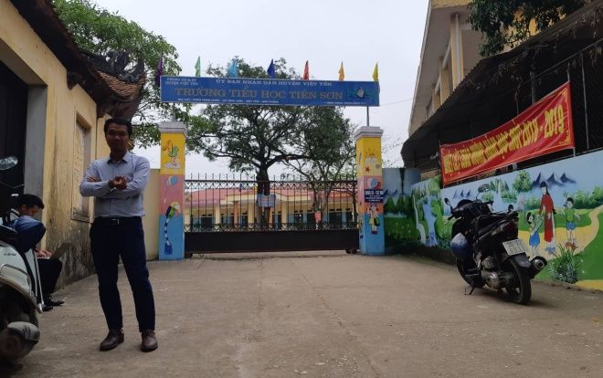 Vợ thầy giáo bị tố dâm ô nữ sinh ở Bắc Giang: 'Chồng tôi vẫn muốn tiếp tục được giảng dạy học trò'