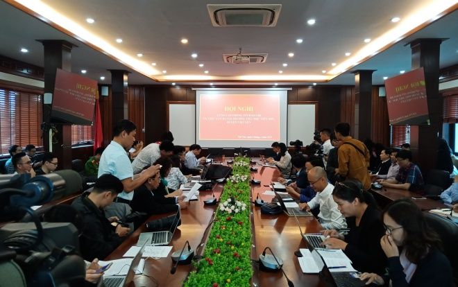 Công an thông tin vụ thầy giáo nghi dâm ô nhiều học sinh: 'Thầy M. chỉ sờ mông, sờ đùi ngoài ra không có hành động nào khác'