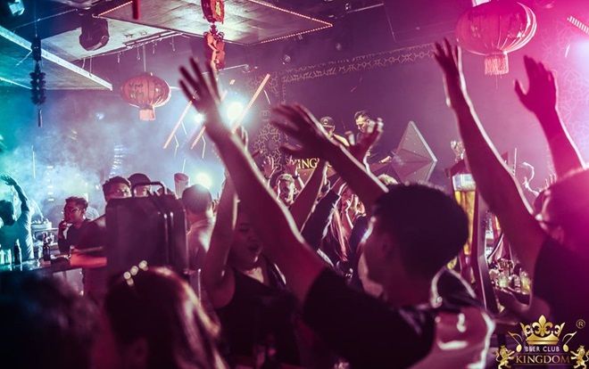 Có gì hot ở KingDom BeerClub 'hot' nhất Sài Thành ngày 8/3 này?