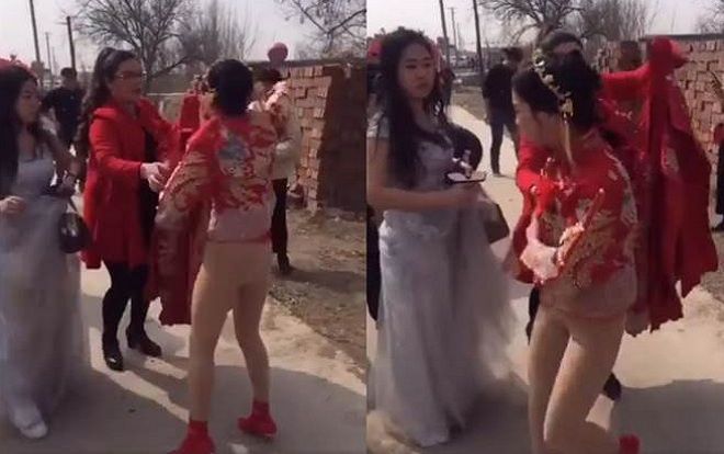 Bị đám khách nam lột váy, cô dâu suýt 'lộ hàng' ngay trong ngày cưới