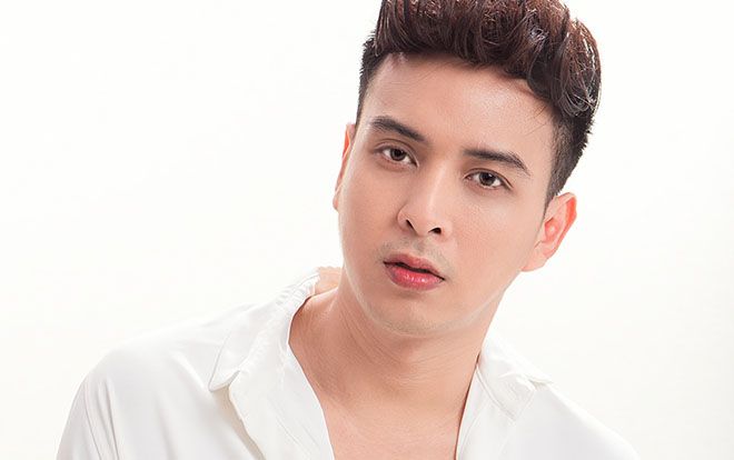 Hồ Quang Hiếu ra mắt hồi ký kể về những vấp ngã từ khi còn là… ca sĩ phòng trà