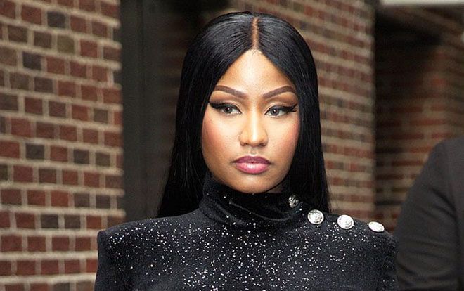 Dở khóc dở cười: Nicki Minaj hủy show, fan 'nóng mặt' hô vang tên Cardi B để hả giận
