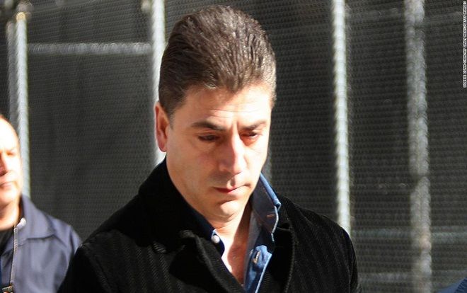 Trùm mafia khét tiếng New York bị bắn chết ngay trước cửa nhà