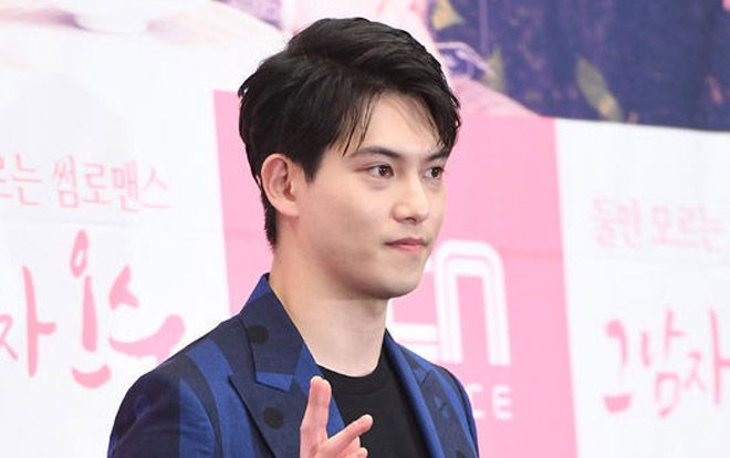FNC Entertaiment xác nhận Lee Jong Hyun đích thị có dính líu đến vụ 'bê bối' và gửi lời xin lỗi!