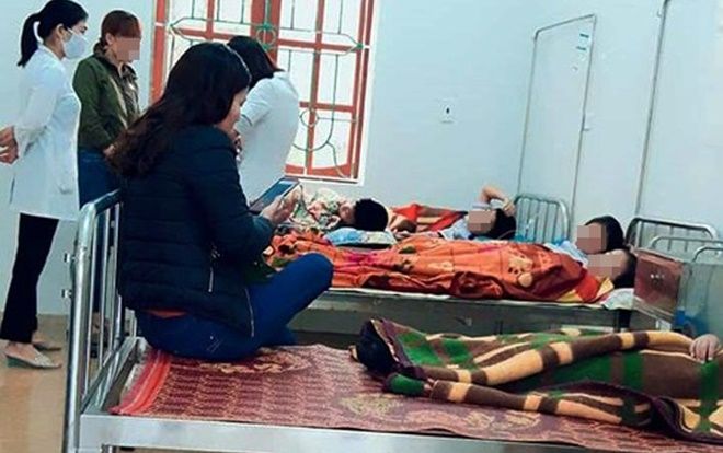 Hà Tĩnh: 7 học sinh tiểu học nhập viện vì ngộ độc sau bữa ăn sáng