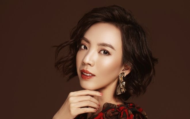 Fan 'sốc toàn tập' khi Thu Trang bất ngờ chia sẻ ảnh 'trước và sau phẫu thuật'