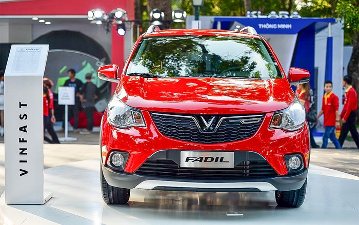 Các đại lý bắt đầu nhận cọc xe VinFast, ô tô Việt sắp sửa lăn bánh trên đường