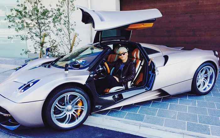 Trước khi vướng phải scandal mất luôn sự nghiệp, Seungri (Big Bang) đã sở hữu những siêu xe khủng giá triệu đô nào?