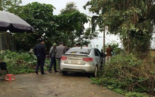 Nghi án nam tài xế taxi bị cướp dùng súng bắn phải nhập viện cấp cứu