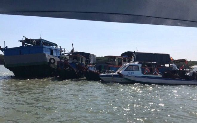 Khẩn trương tìm kiếm thi thể thuyền trưởng bị mất tích do chìm tàu hút trên sông Gò Gia