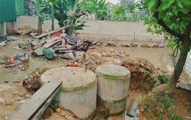 Khởi tố thầy giáo ném thanh sắt làm nhân viên tòa án gãy 5 cái răng