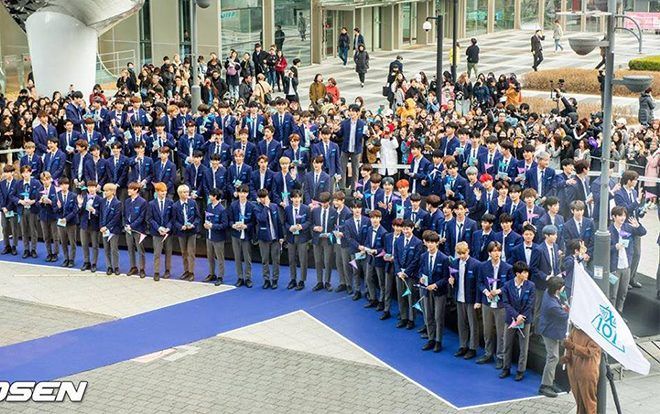 Produce X 101: Các thực tập sinh ra mắt nhà sản xuất quốc dân, hứa hẹn 1 mùa sống còn đầy drama