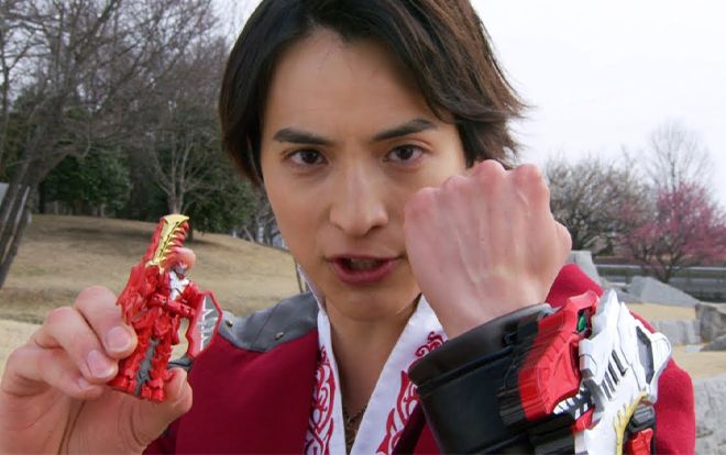 Koh của 'Kishiryu Sentai Ryusoulger' hướng dẫn cách henshin cực ngầu