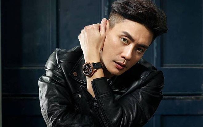 Dù bị thương ở chân, 'Phi Hổ' Huỳnh Tông Trạch vẫn không ngừng kiếm tiền bằng cách này!