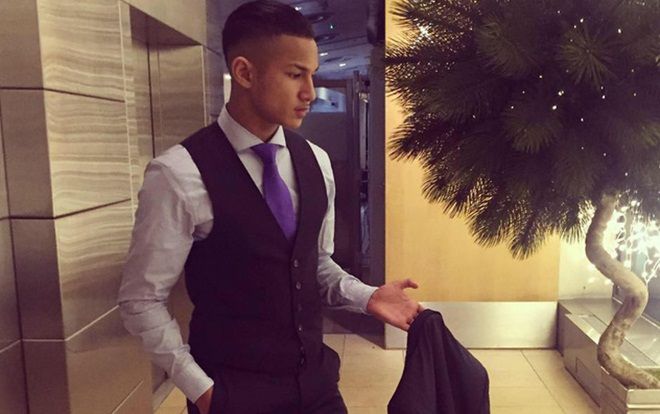 Cầu thủ 'đẹp trai nhất thế giới' sắp sang Việt Nam: Cháu đích tôn Quốc vương Brunei, sở hữu gia sản nghìn tỷ nhưng chỉ thích đá bóng