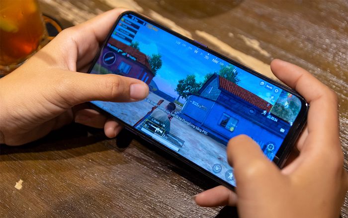 Đánh giá hiệu năng OPPO F11 Pro: Mạnh mẽ chẳng kém đối thủ nào, lướt phăng mọi game!