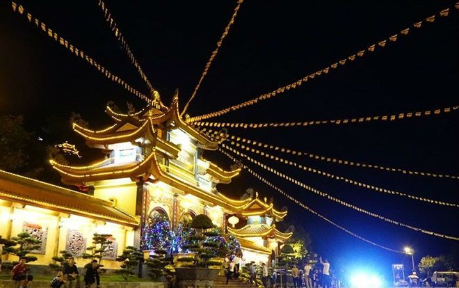 Uông Bí yêu cầu trụ trì chùa Ba Vàng chấm dứt các hoạt động sai trái