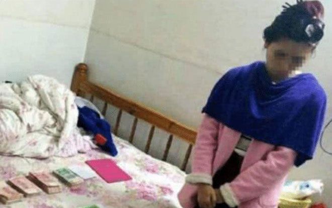 Thấy cô gái thường xuyên đi làm về muộn, người đàn ông tò mò điều tra và vướng vào vòng lao lý vì nguyên nhân này