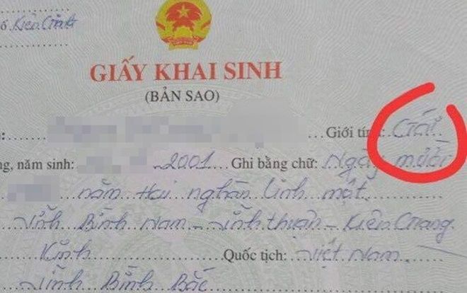 Nữ sinh không được làm hồ sơ tuyển sinh Đại học vì giới tính giấy khai sinh là 'Gái'