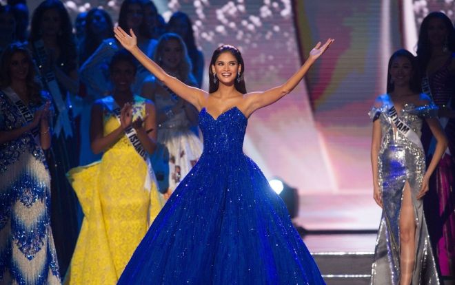 Tượng sáp Hoa hậu Hoàn vũ 2015 - Pia Wurtzbach: Hoàn hảo không tưởng, cứ ngỡ chị em song sinh
