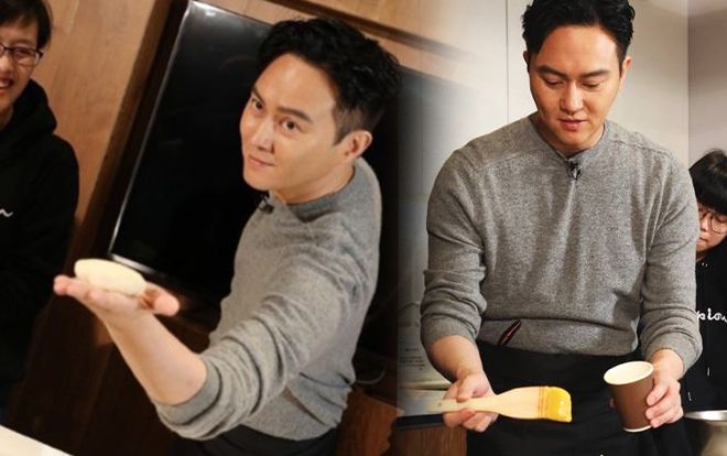 Trương Trí Lâm tận tay làm bánh tặng cho fan nữ