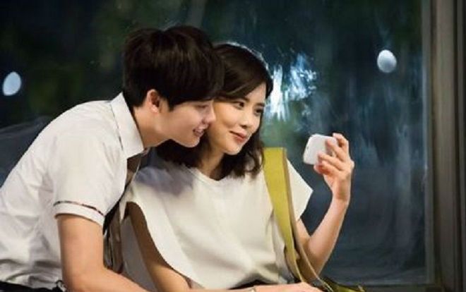 Bóc mẽ chị phó phòng gạ tình, nam thực tập sinh bị dân mạng 'ném đá' dữ dội