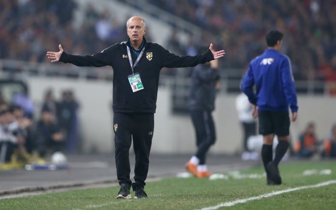 NHM Thái Lan yêu cầu đuổi HLV sau trận thua xấu hổ U23 Việt Nam