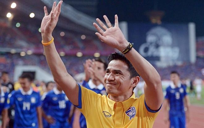 Cựu HLV ĐTVN: 'Kiatisak không đủ tầm so sánh với ông Park'