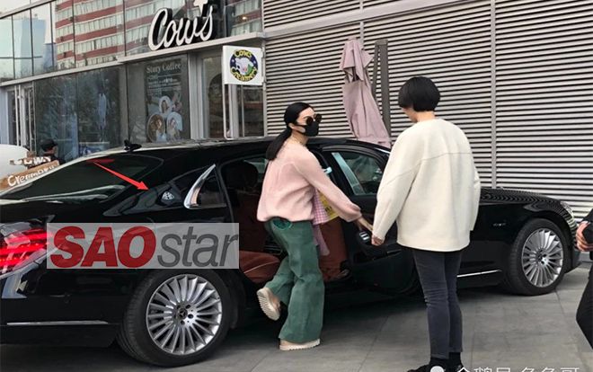 Hình ảnh này của Phạm Băng Băng đập tan hoàn toàn tin đồn cô phải bán nhà, xe sang để trả tiền phạt thuế