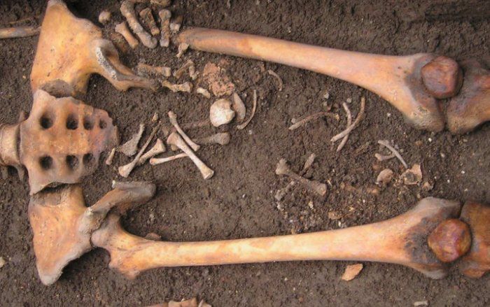 Phát hiện hài cốt thai phụ ‘lâm bồn’ trong ngôi mộ 1.300 năm