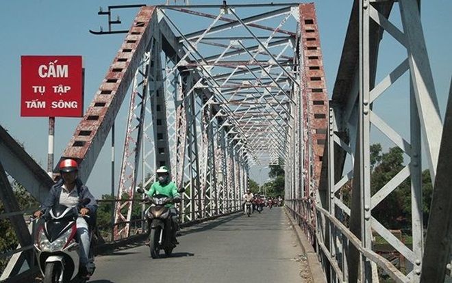 Cận cảnh cây cầu sắt lịch sử 106 năm trước ngày 'khai tử'