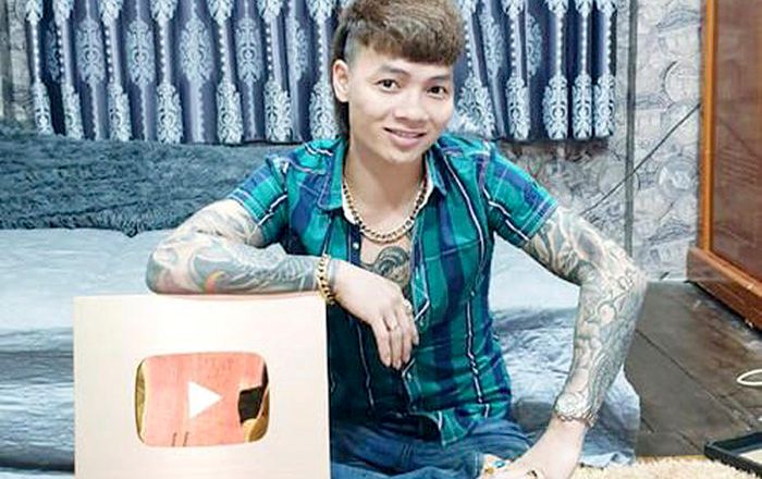 Kênh YouTube từng kiếm 450 triệu đồng/tháng của Khá Bảnh bị tắt kiếm tiền tất cả các video