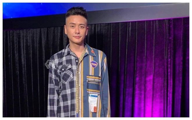 Fan nổi giận đùng đùng khi stylist biến Huỳnh Tông Trạch từ nam thần ra anh bán vé số dạo