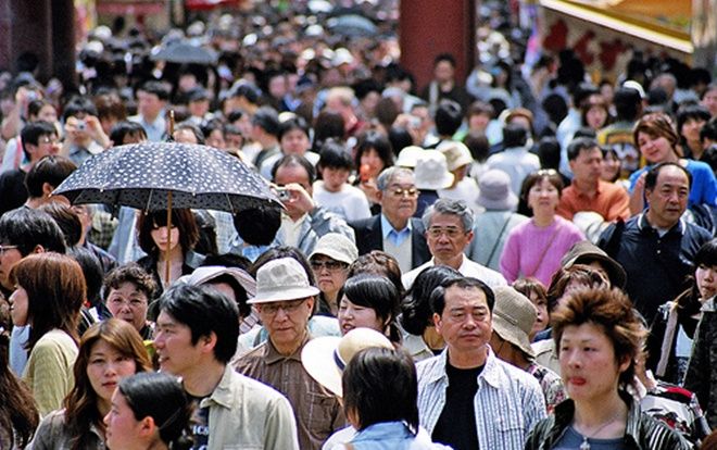 Người Nhật hoang mang trước viễn cảnh nghỉ 10 ngày mừng lễ đăng quang Tân Nhật Hoàng