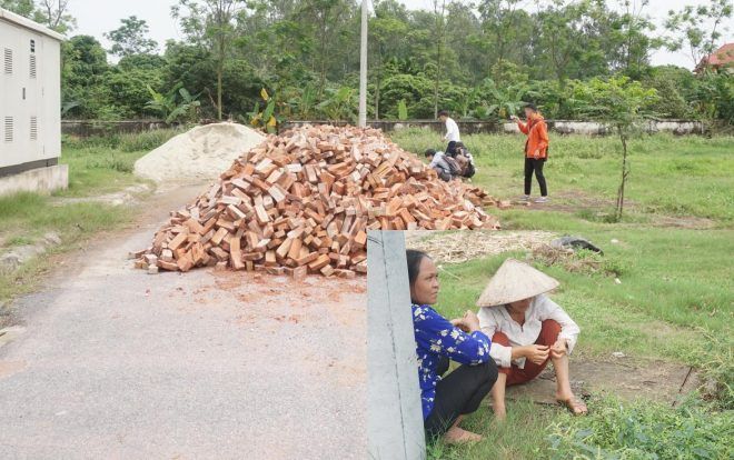 Người phụ nữ lao vào cứu bé trai 7 tuổi bị đàn chó điên cắn tử vong: ‘Tôi có lao vào ôm thằng bé chắc cũng bị chúng cắn chết'