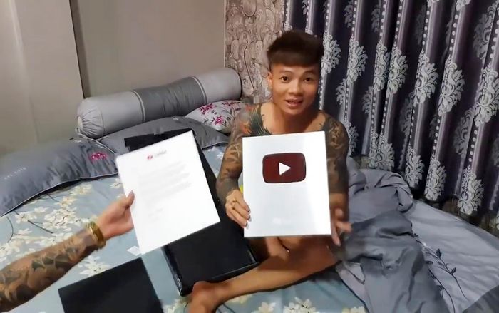 Bất ngờ chưa, Sơn Tùng M-TP còn thua cả Khá Bảnh trên YouTube