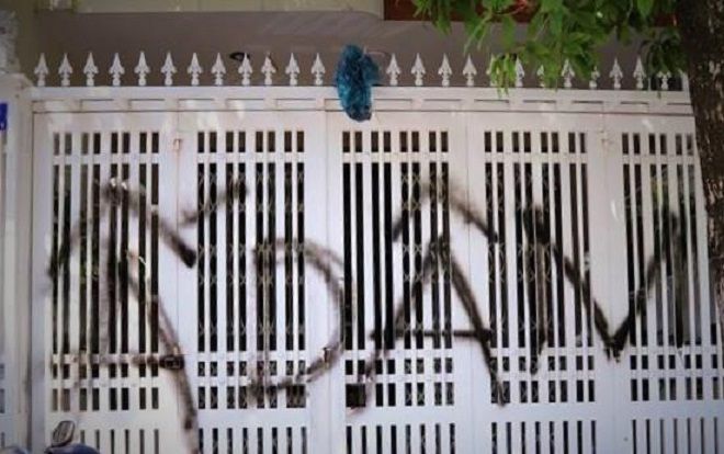 Vụ Nguyên viện phó VKS Đà Nẵng sàm sỡ bé gái: Trích xuất camera truy tìm người viết dòng chữ 'Ấ DÂM”
