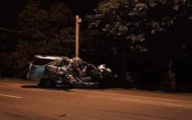 Xe tải đối đầu xe khách ở Đồng Nai, 3 người chết, 2 người bị thương