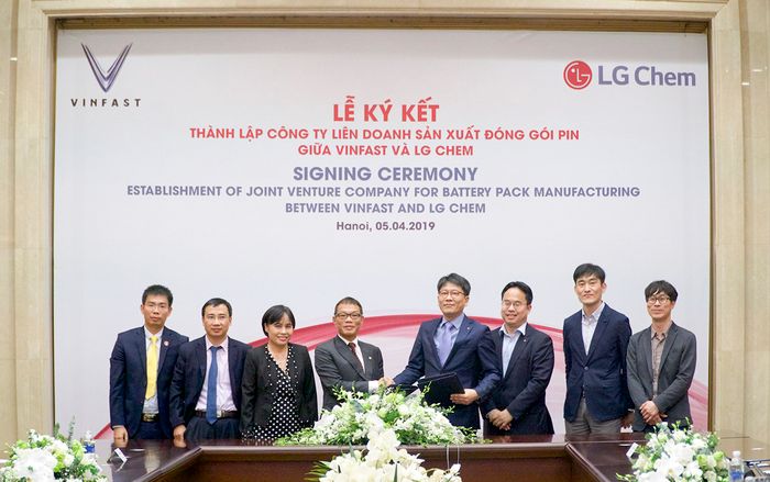 VinFast hợp tác với LG Chem thành lập liên doanh sản xuất pin