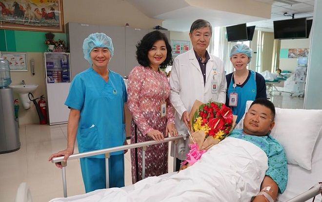 Cứu sống du khách người Úc suýt đột tử khi vừa đáp xuống sân bay Tân Sơn Nhất