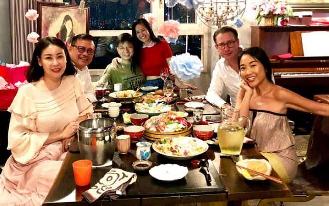 Đoan Trang nhắn nhủ Hồng Nhung: ‘Không có gì có thể đánh gục chị’