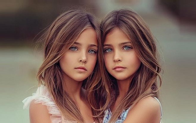 Lộ diện cặp mẫu nhí song sinh đẹp nhất thế giới, ai nhìn cũng ao ước đẻ sinh đôi!