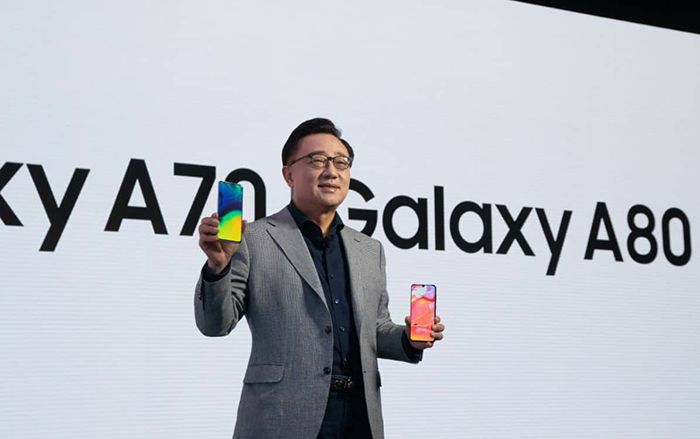 Samsung trình làng Galaxy A80 với camera xoay trượt 180 độ có một không hai