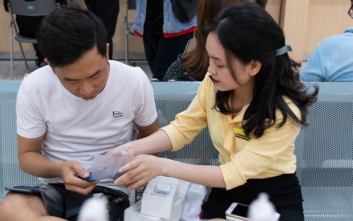 Mở bán F11 Pro, OPPO lập kỷ lục doanh số đặt trước