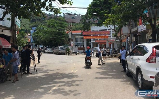 Thí sinh con lãnh đạo Sơn La gian lận điểm bị trả về khoe sắp đi… du học