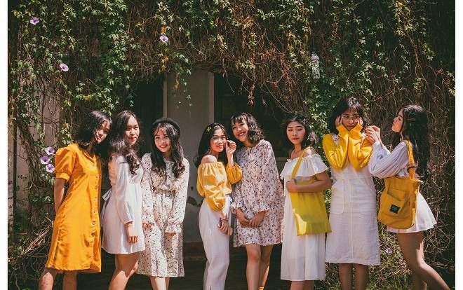 Những tháng năm học trò rực rỡ với bộ ảnh 'Thanh xuân ta có nhau' của hội chị em xinh đẹp