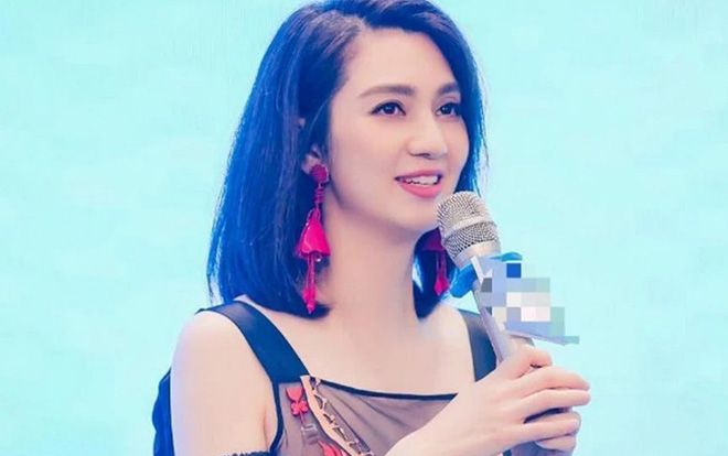 Không thể lên tiếng khi chồng ngoại tình, Hồng Hân còn phải chịu đựng nhìn sắc mặt của tiểu tam