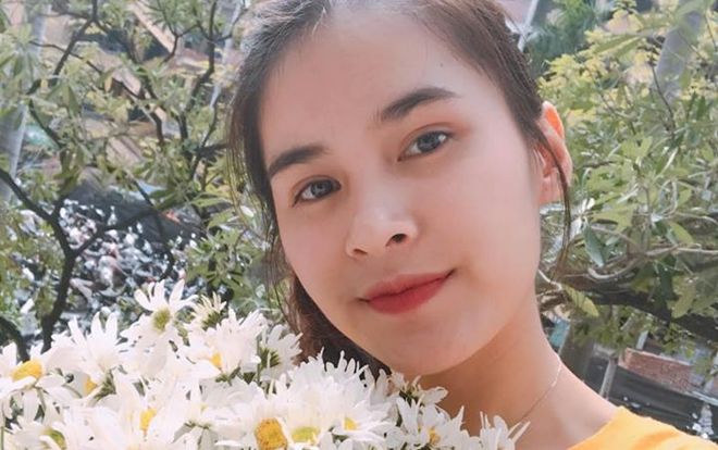 Cận cảnh vợ sắp cưới của trò cưng thầy Park đẹp như Song Hye Kyo