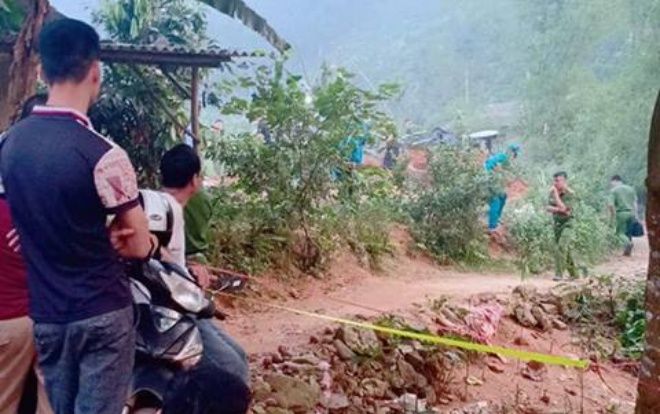 Vụ thi thể phụ nữ cuốn chăn phân hủy dưới giếng hoang: Công an triệu tập người chồng